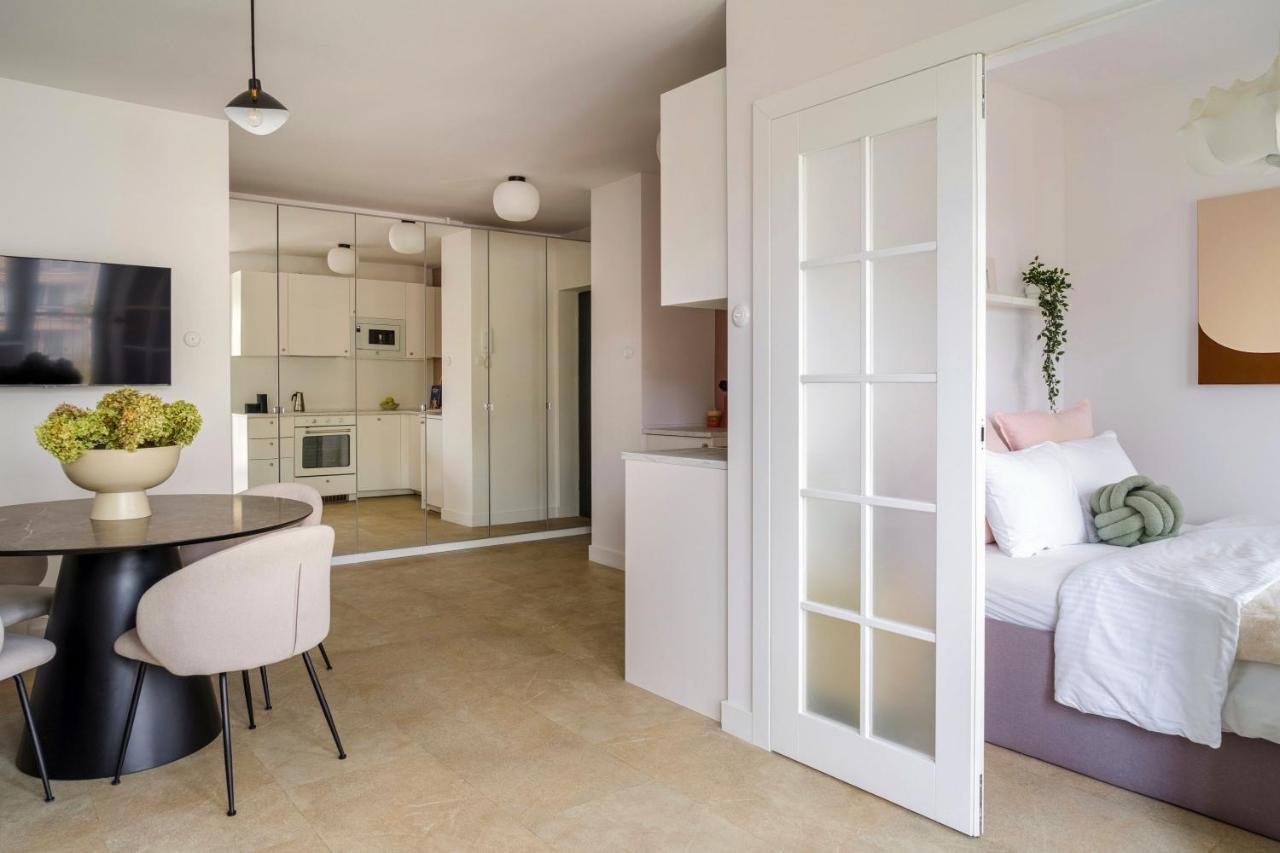 Apartamento Warsaw Concierge Waszyngton Lounge Exterior foto